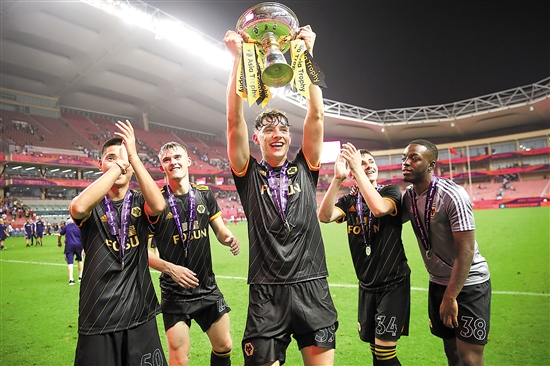 摇摆中路 摇摆中路